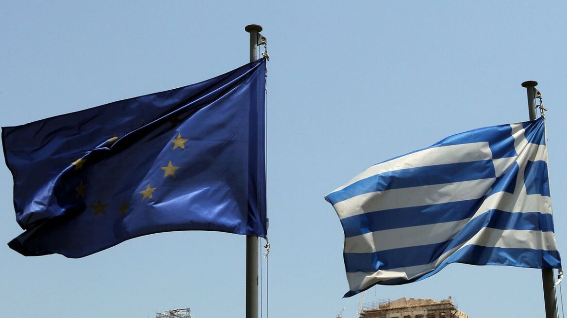 WSJ: Δεν αποκλείεται η Ελλάδα να βγει από το ευρώ το 2014